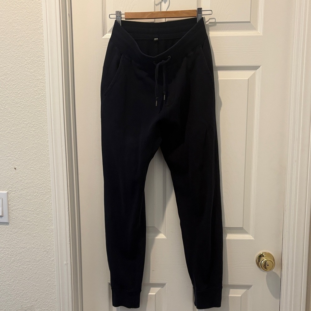 Uniqlo Black Sweatpants for Men